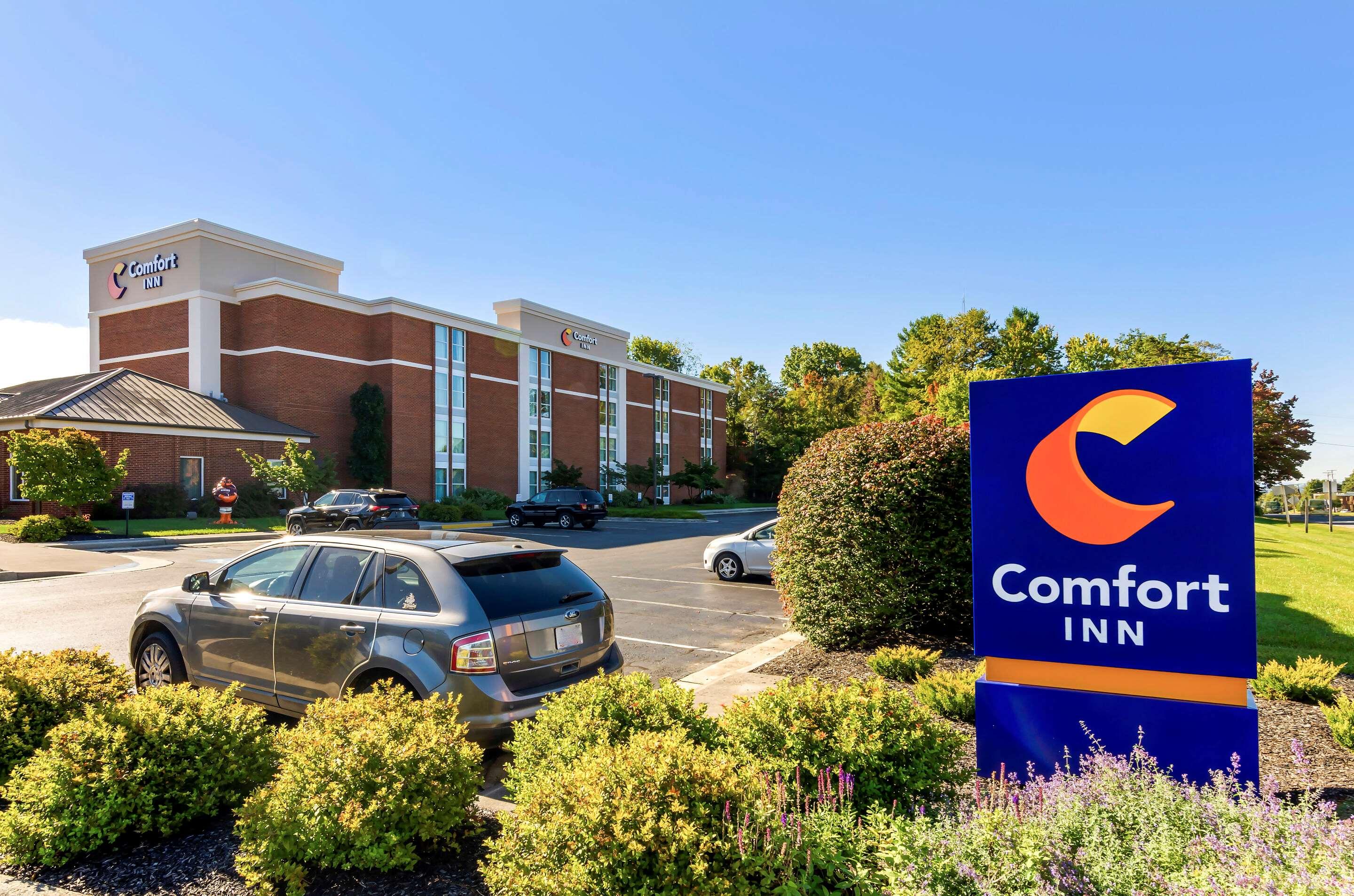 Book Comfort Inn Hotels in Sterling, VA - Choice Hotels