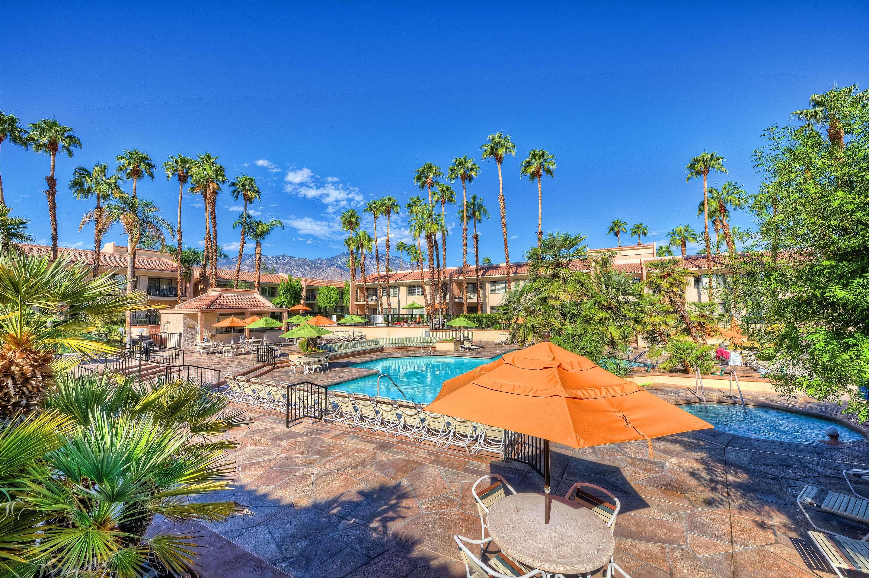 Welk Resorts Palm Springs in Cathedral City, the United States from C$ 119:  Deals, Reviews, Photos | momondo