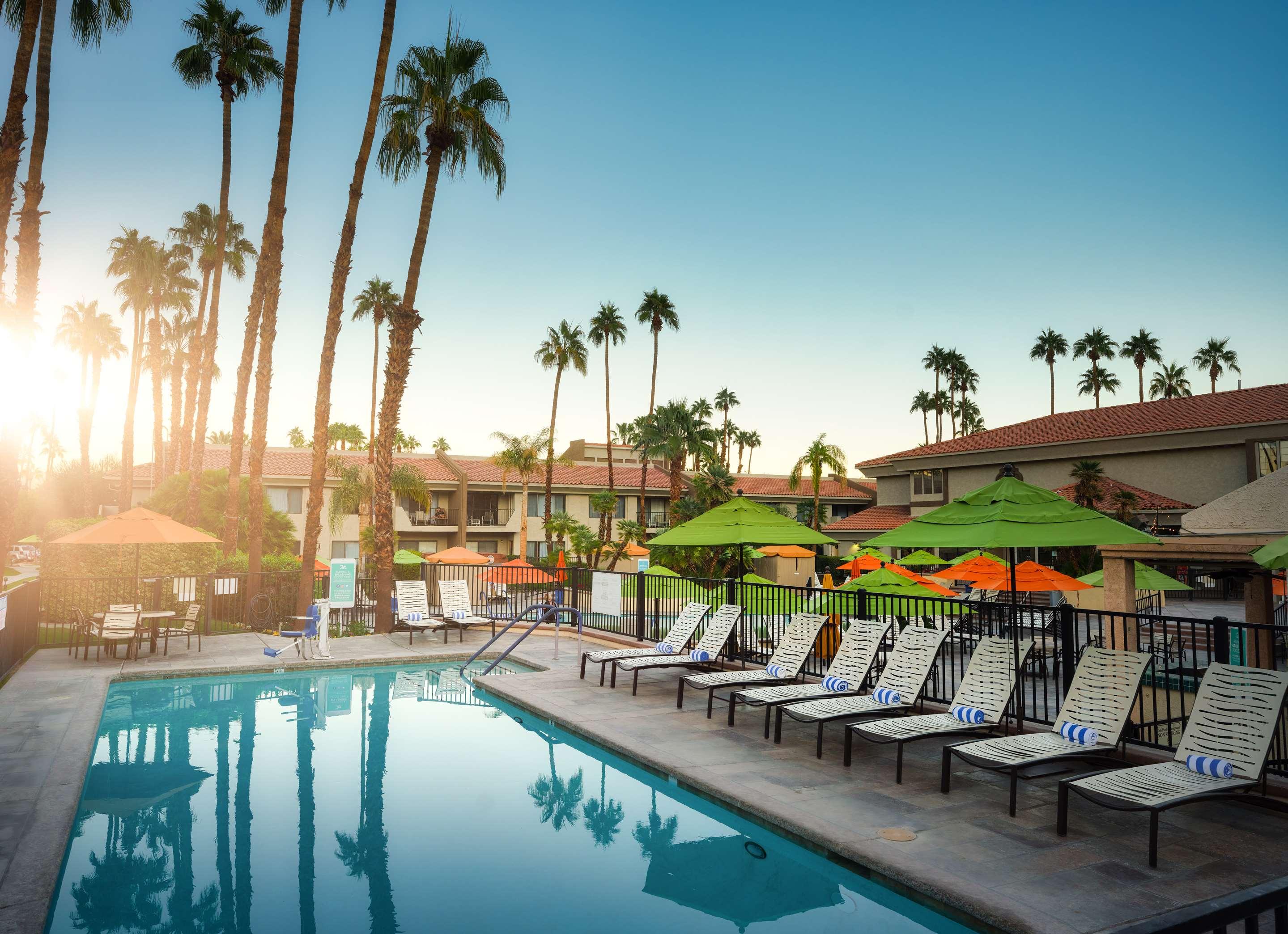 Welk Resorts Palm Springs in Cathedral City, the United States from C$ 119:  Deals, Reviews, Photos | momondo